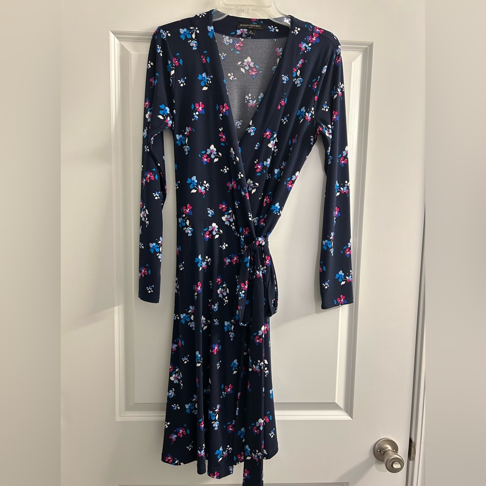Banana Republic Floral Wrap Dress Size M